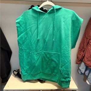 NEW Sleeveless Workout Hoodie